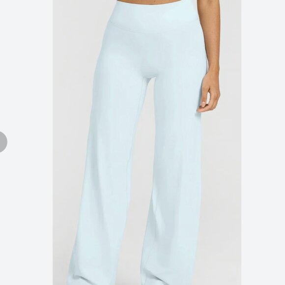 Oner Active Pants - NWOT Oner Active SoftMotion Straight Leg Leggings Women's Size S Light Blue